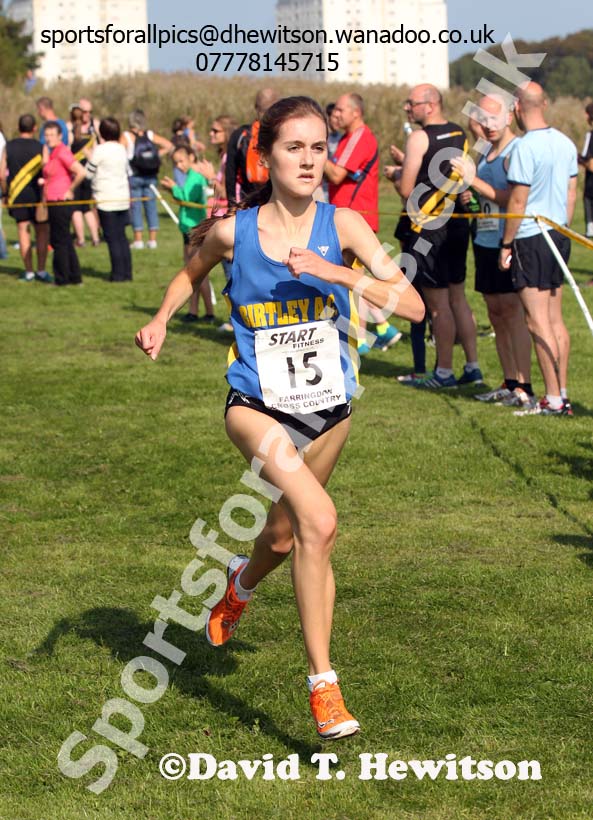Lydia Turner wins the senior womens Sunderland Harreirs Open Cross Country. Photo: David T. Hewitson/Sports for All Pics